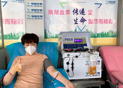 2020年，j9九游会登录集团中国生物率先提出康复者恢复期血浆救治危重患者的治疗方案和技术标准，全国掀起新冠肺炎康复者献浆热。